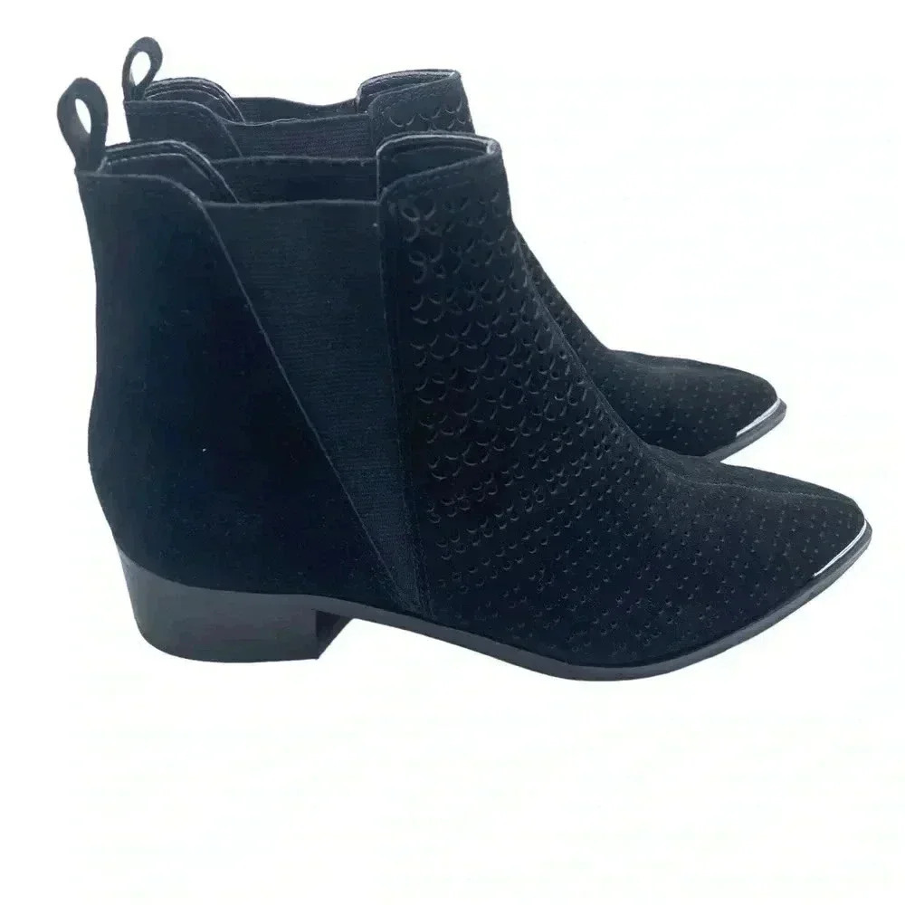 Marc Fisher suede black silver metallic pointed toe Chelsea boot size 6.5